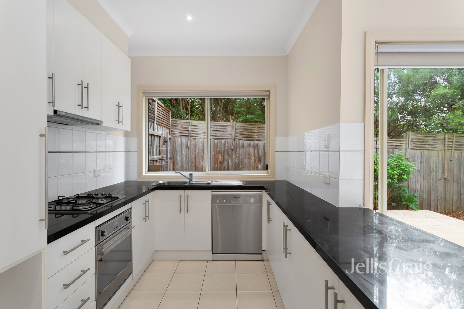 9 Monash Street, Heidelberg&nbsp;Heights image 2