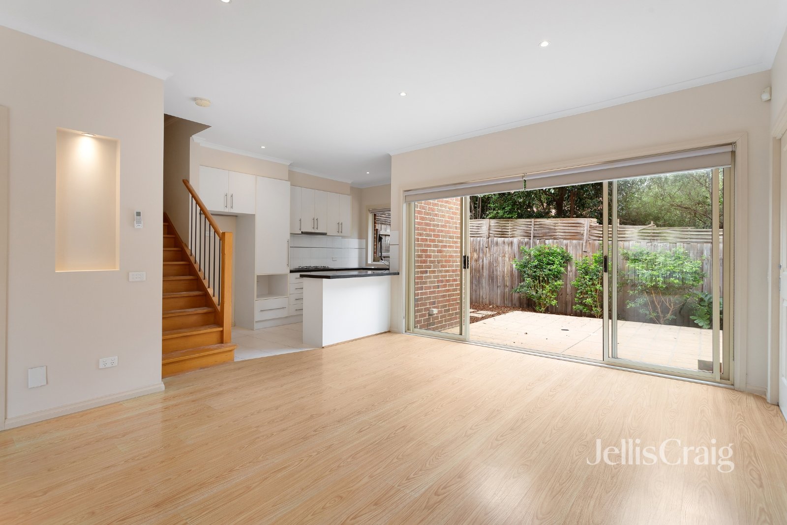 9 Monash Street, Heidelberg&nbsp;Heights image 3