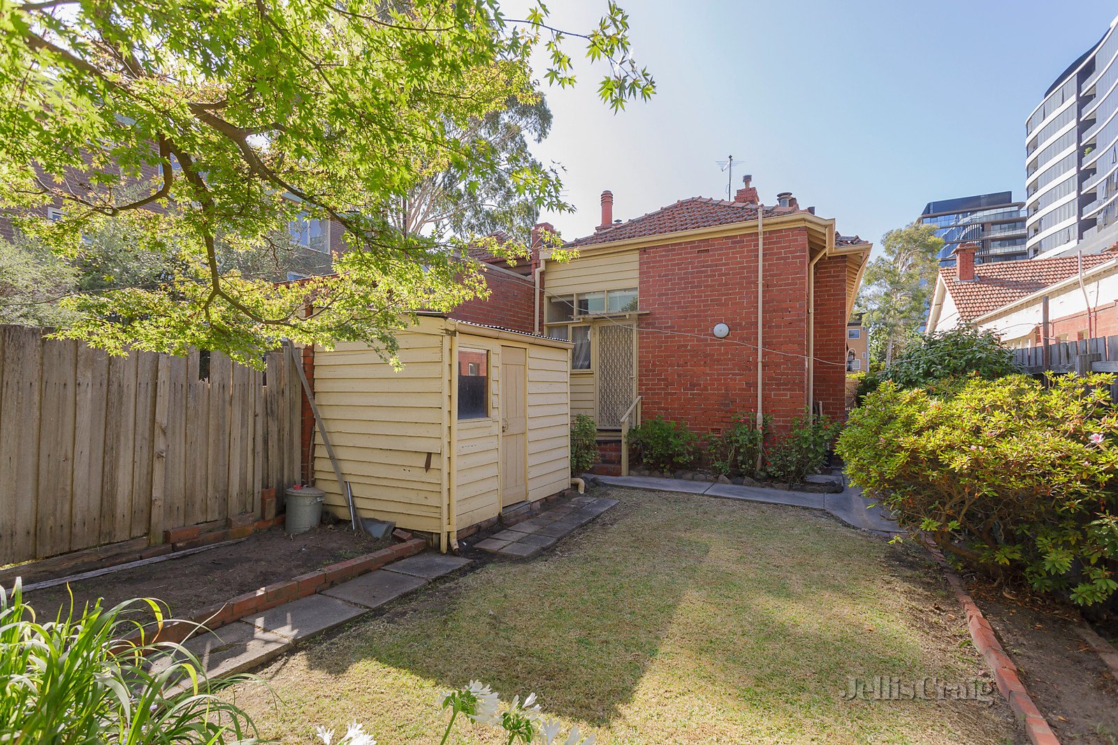 9 Monteath Avenue, Hawthorn East image 2