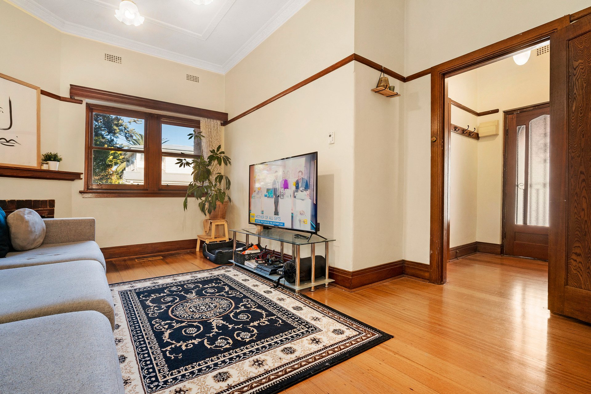 Property Gallery Thumbnail 3