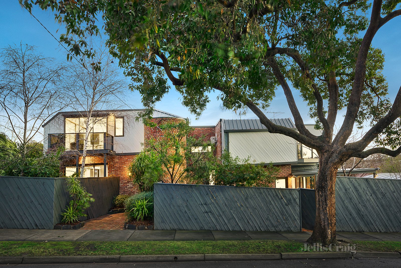 9 Muswell Hill, Glen Iris image 1