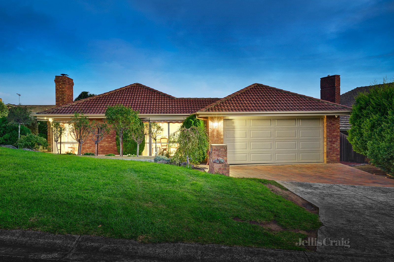 9 Naughtin Court, Watsonia North image 1