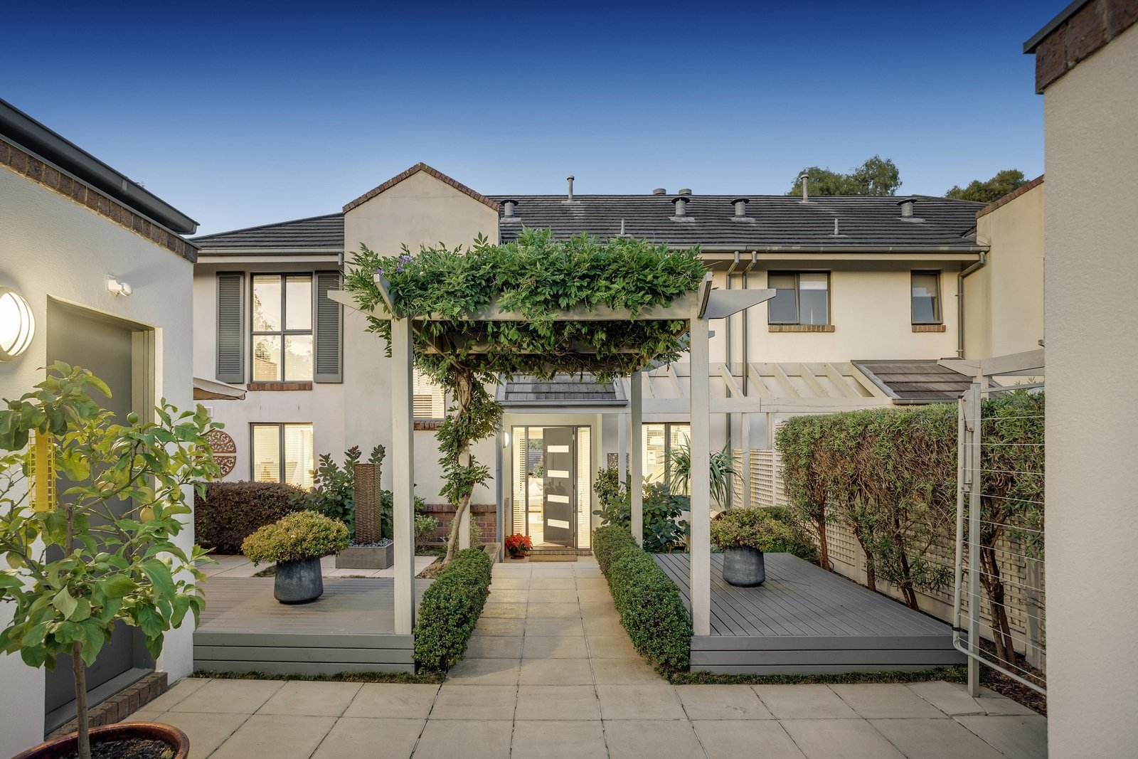 Property Gallery Thumbnail 2