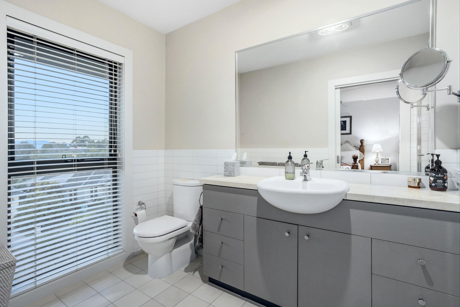 Property Gallery Thumbnail 8