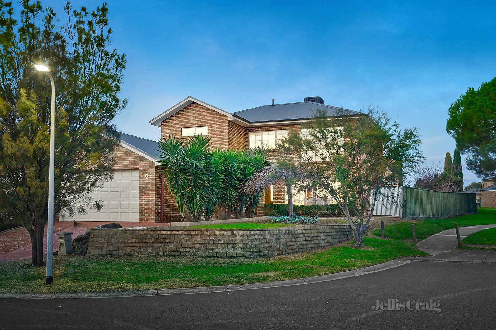 9 Noel Court, Wantirna South image 1