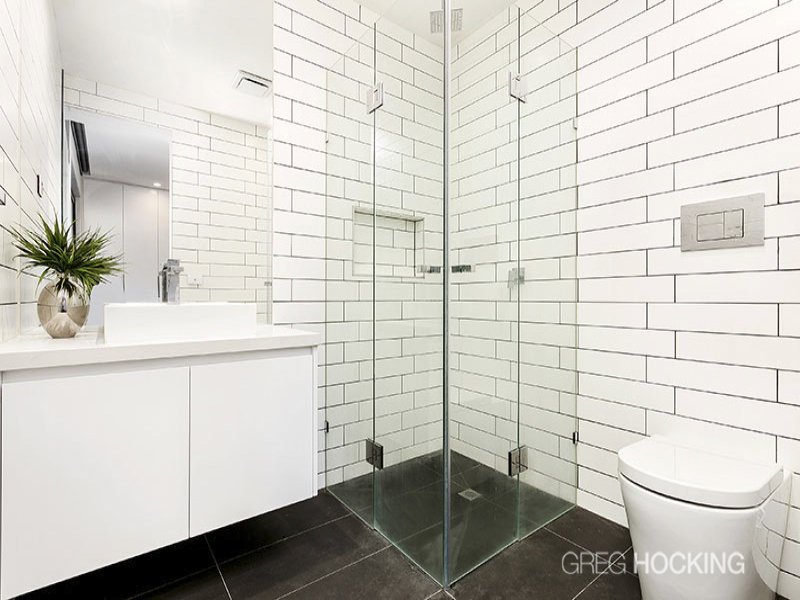 9 Norma Barnett Lane, Port Melbourne image 5