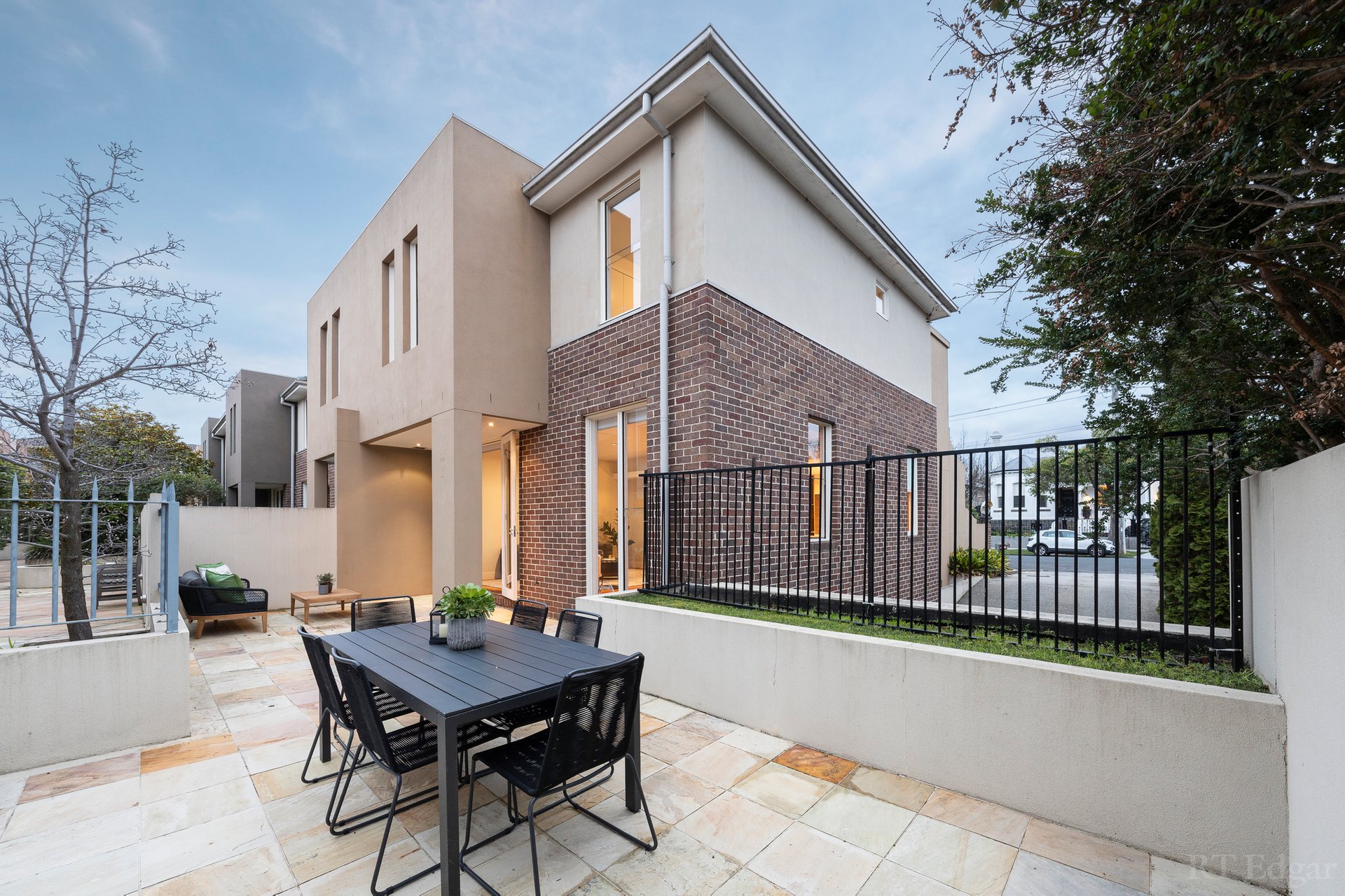 Property Gallery - Main Image