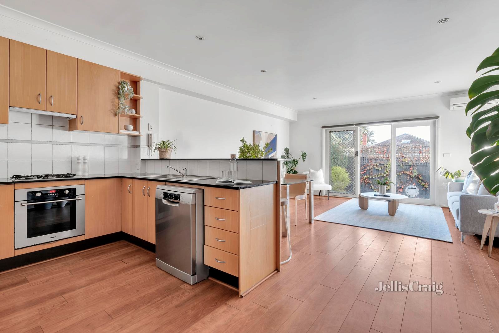 9 Nunan Street, Brunswick East image 16