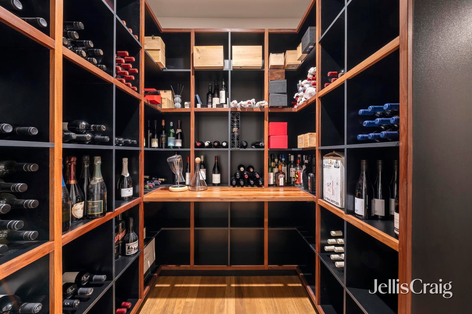 9 Osborne Court, Hawthorn image 10