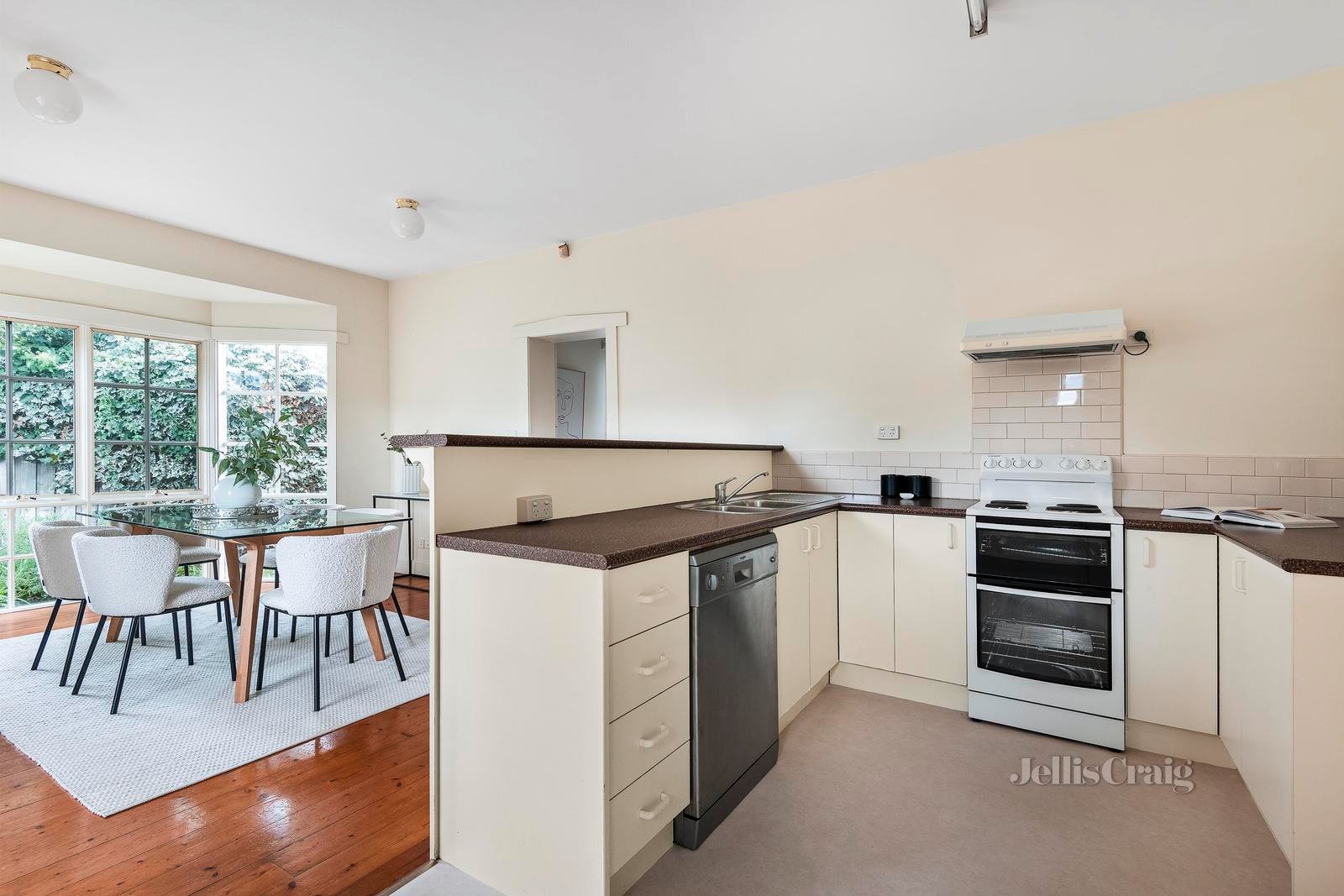 9 Osborne Street, South Yarra image 8