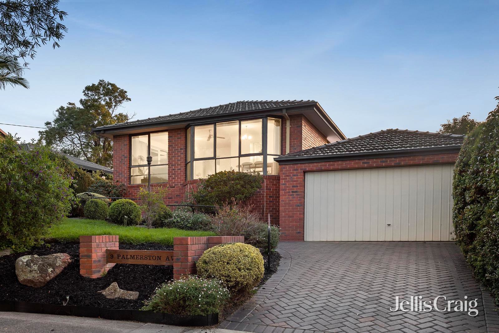 9 Palmerston Avenue, Templestowe&nbsp;Lower image 1
