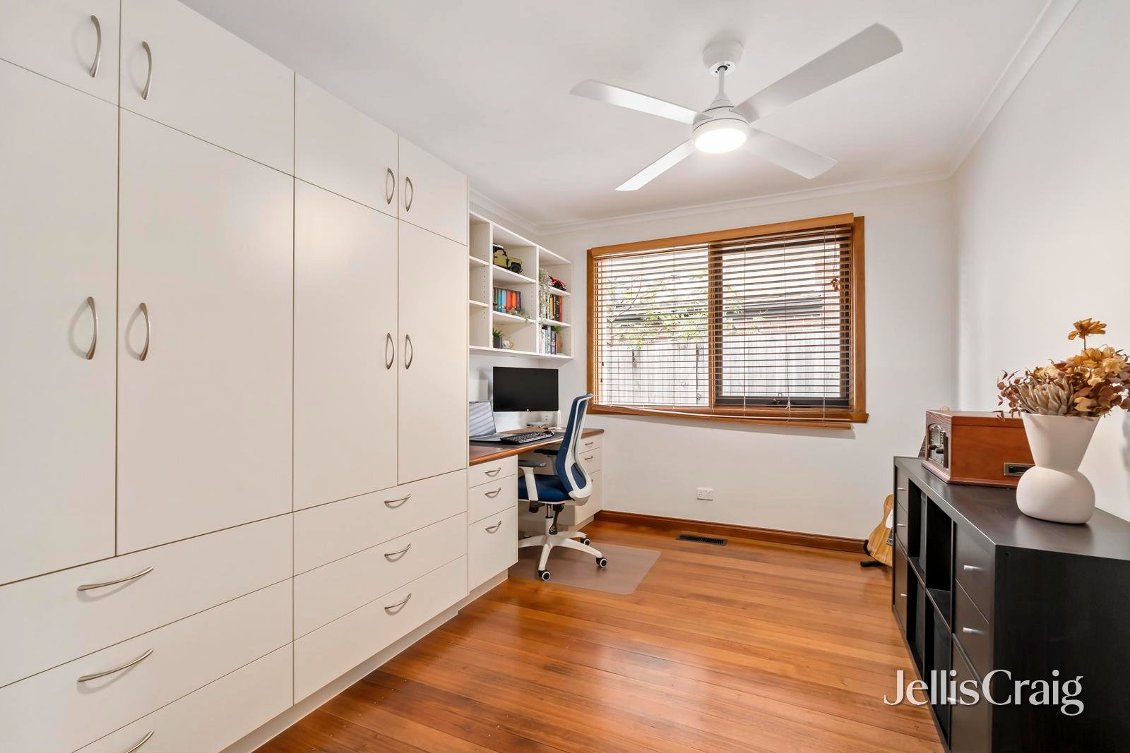 9 Paris Avenue, Croydon South image 7