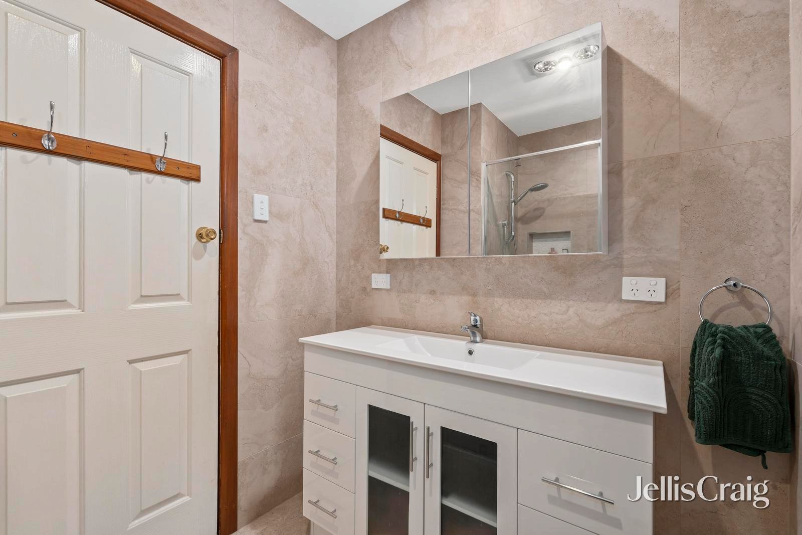 9 Paris Avenue, Croydon South image 9