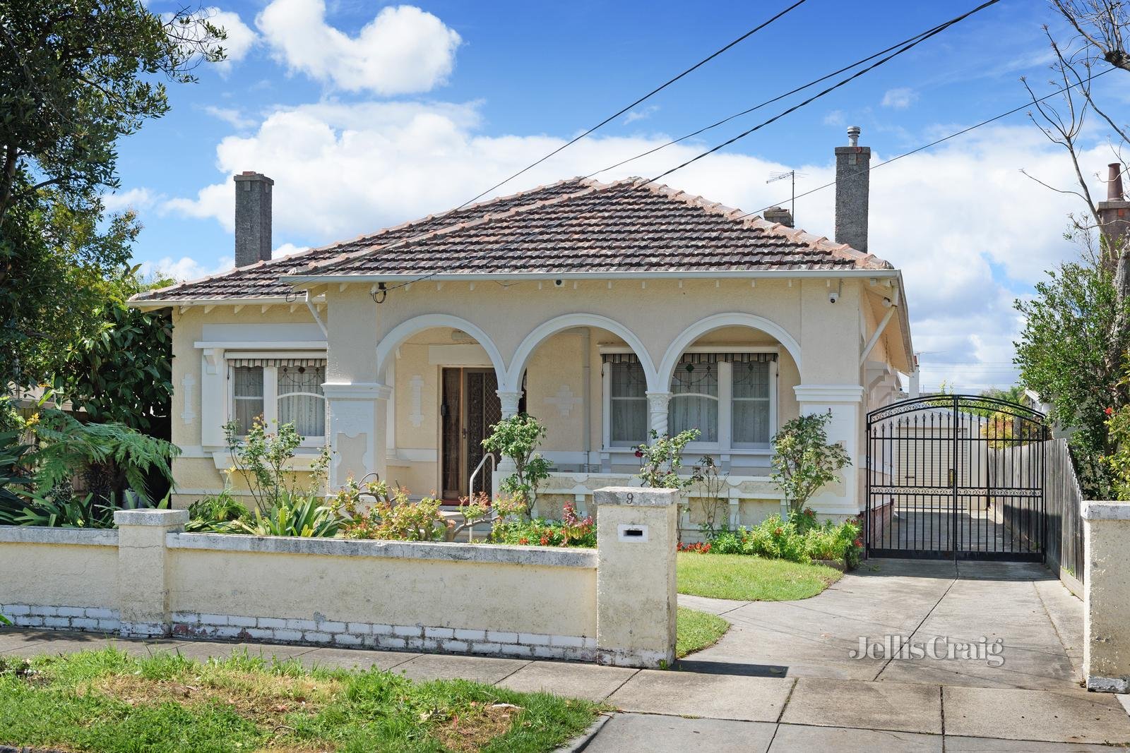 9 Pearce Street, Caulfield South image 1