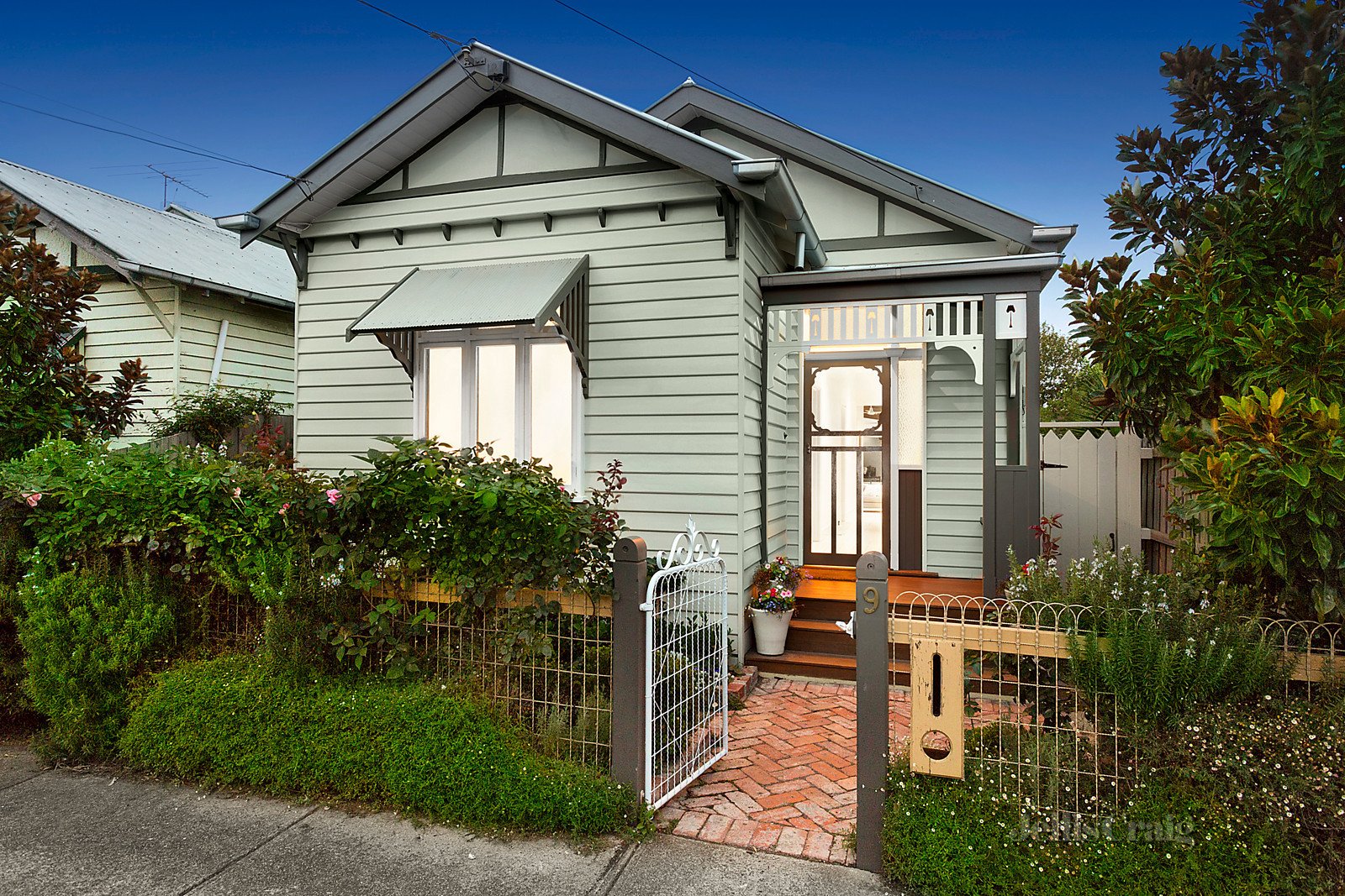 9 Pearce Street, Yarraville image 2