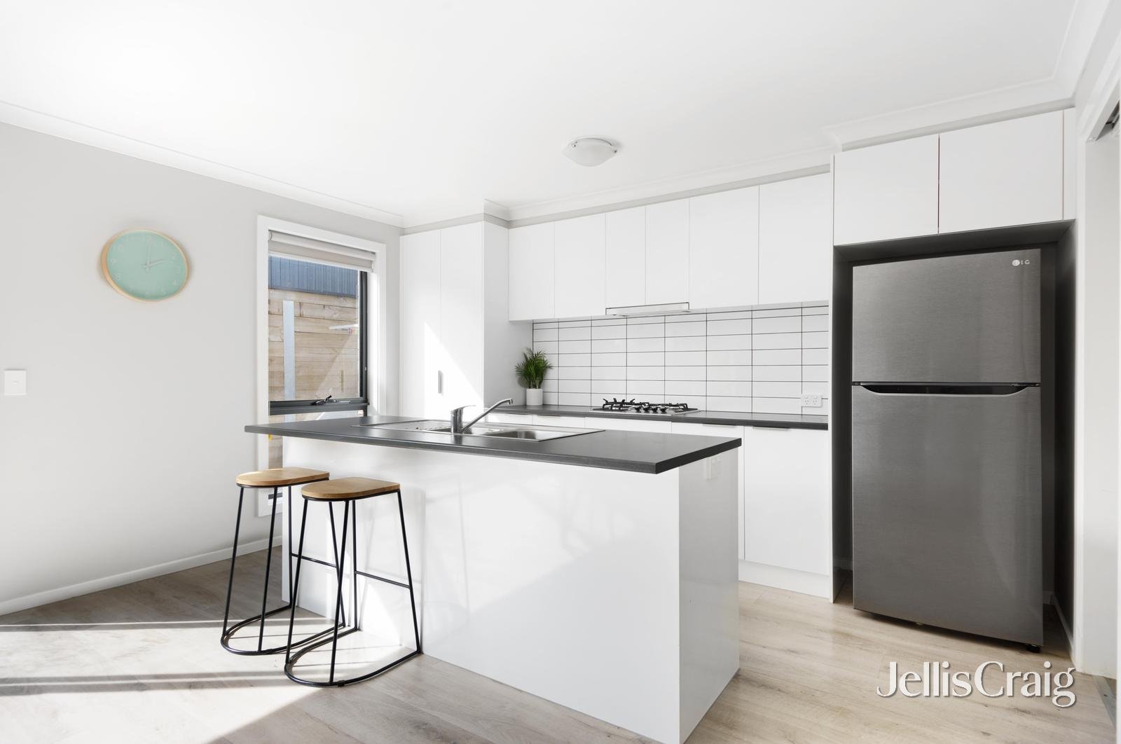 9 Peppermint Place, Mount Pleasant image 2