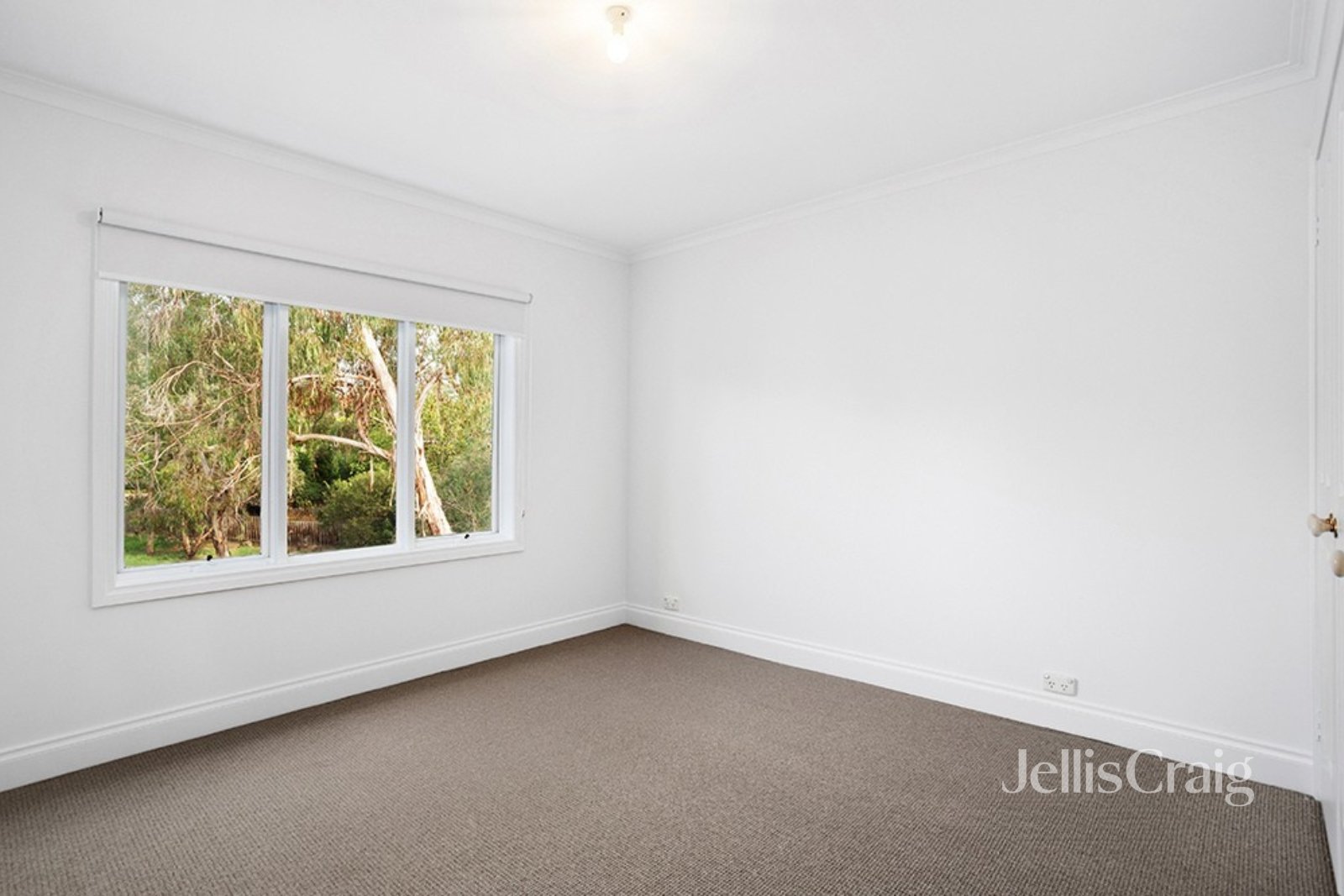 9 Piccadilly Close, Greensborough image 6