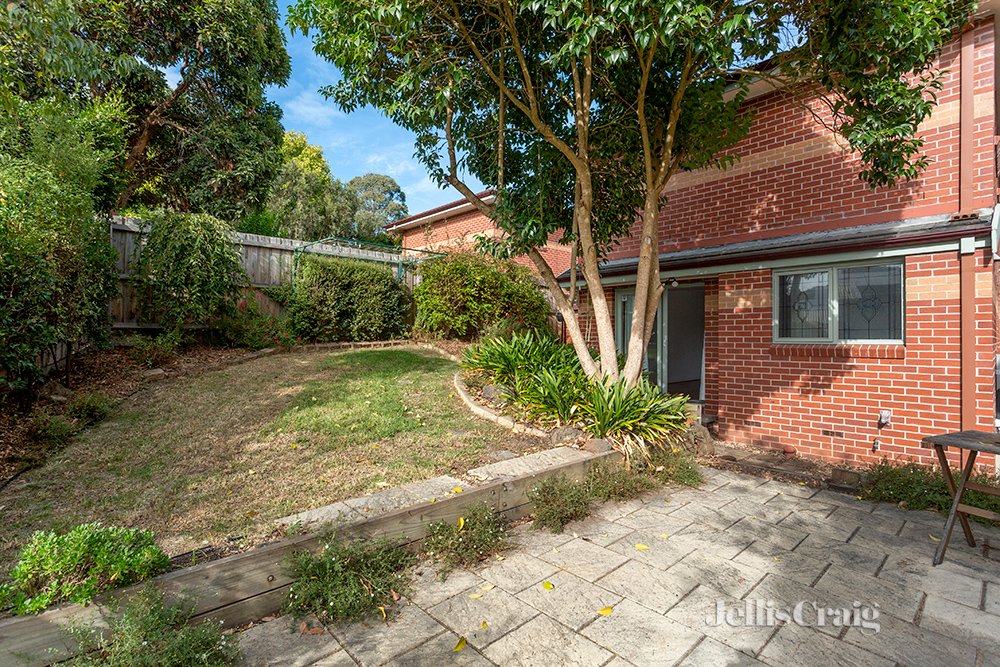 9 Piccadilly Close, Greensborough image 8