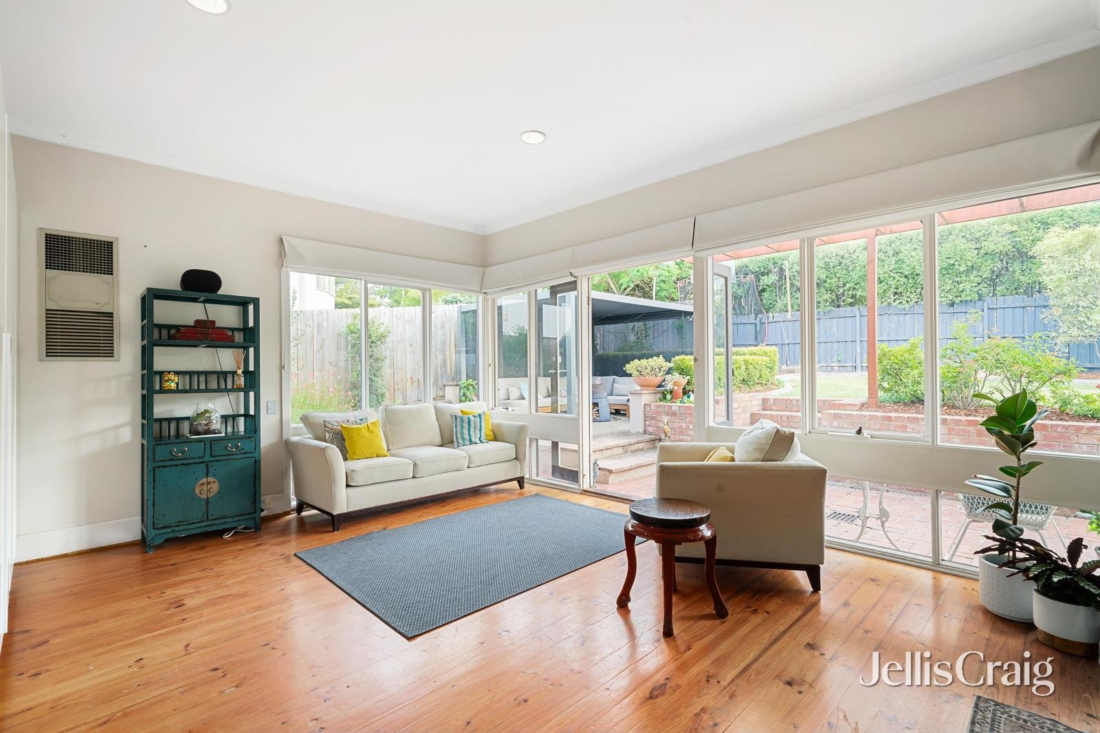 9 Pine Avenue, Camberwell image 6