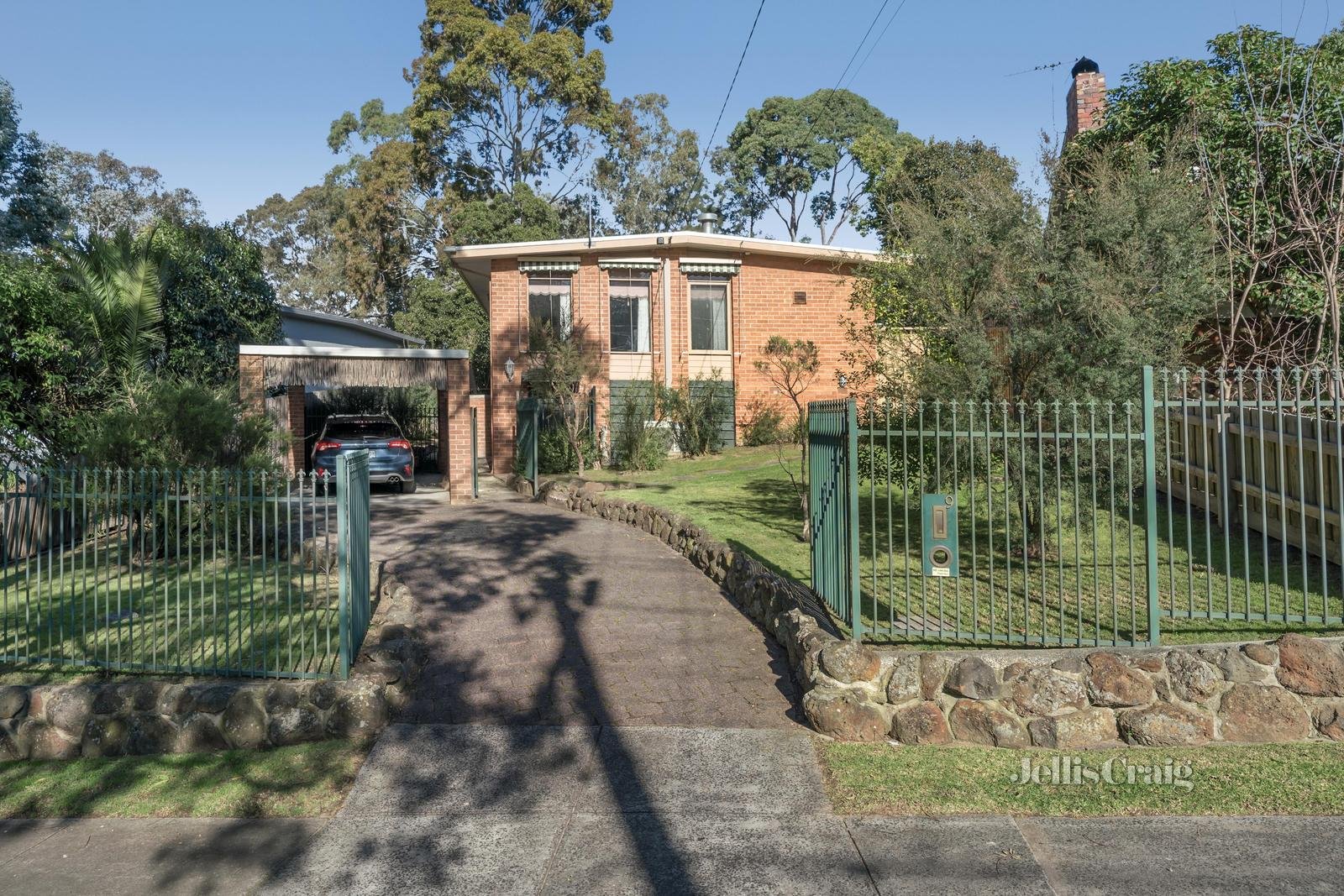 9 Plenty Lane, Greensborough image 1