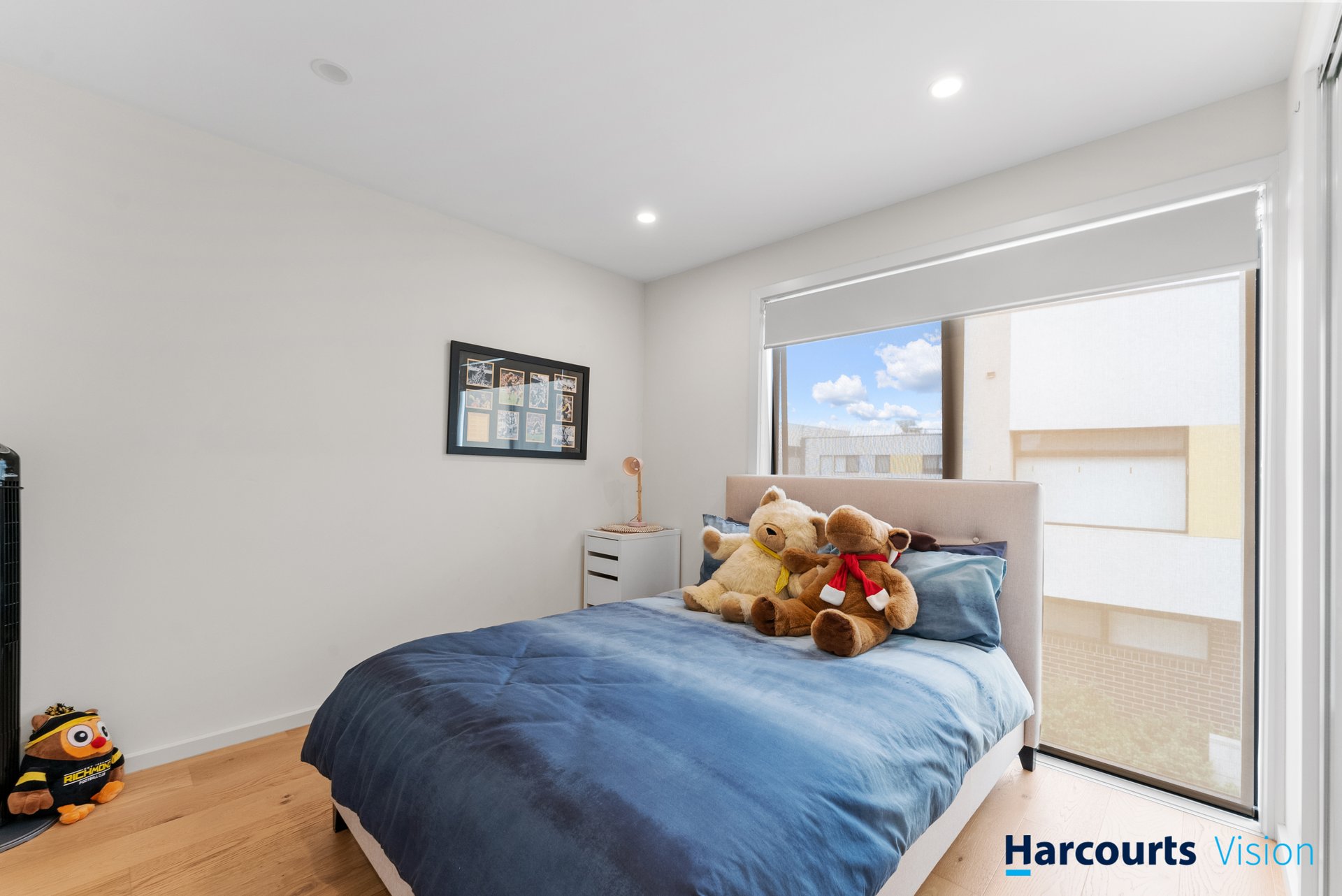 9 Poble Walk, Avondale Heights image 12