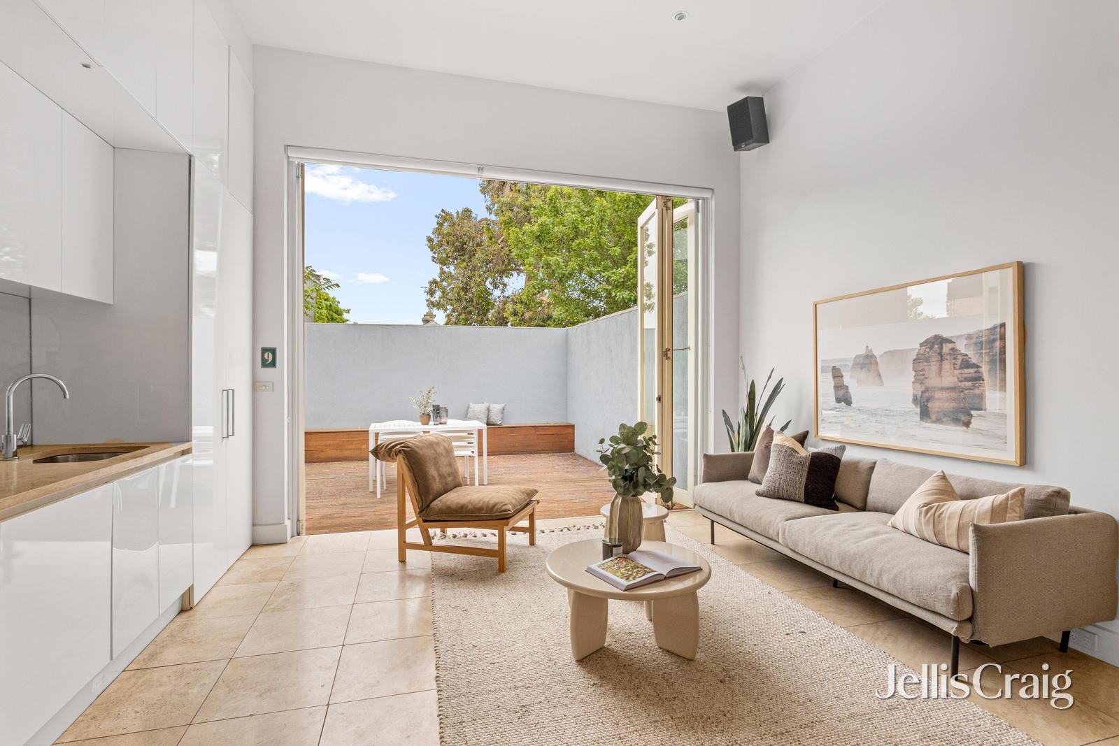 9 Pridham Street, Prahran image 2