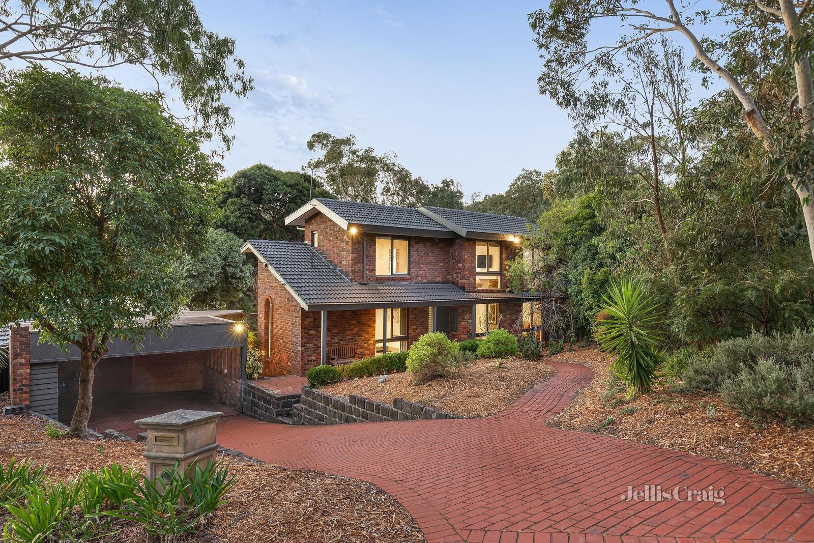 9 Pymm Avenue, Eltham North image 1