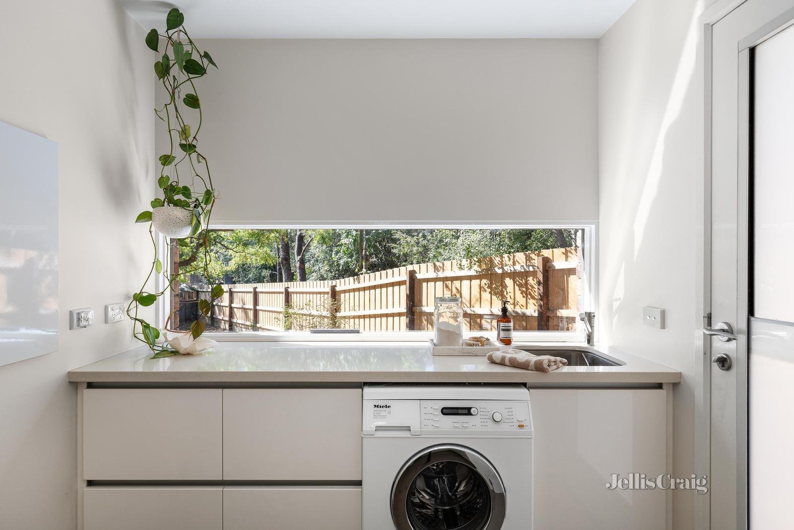 9 Pymm Avenue, Eltham North image 19