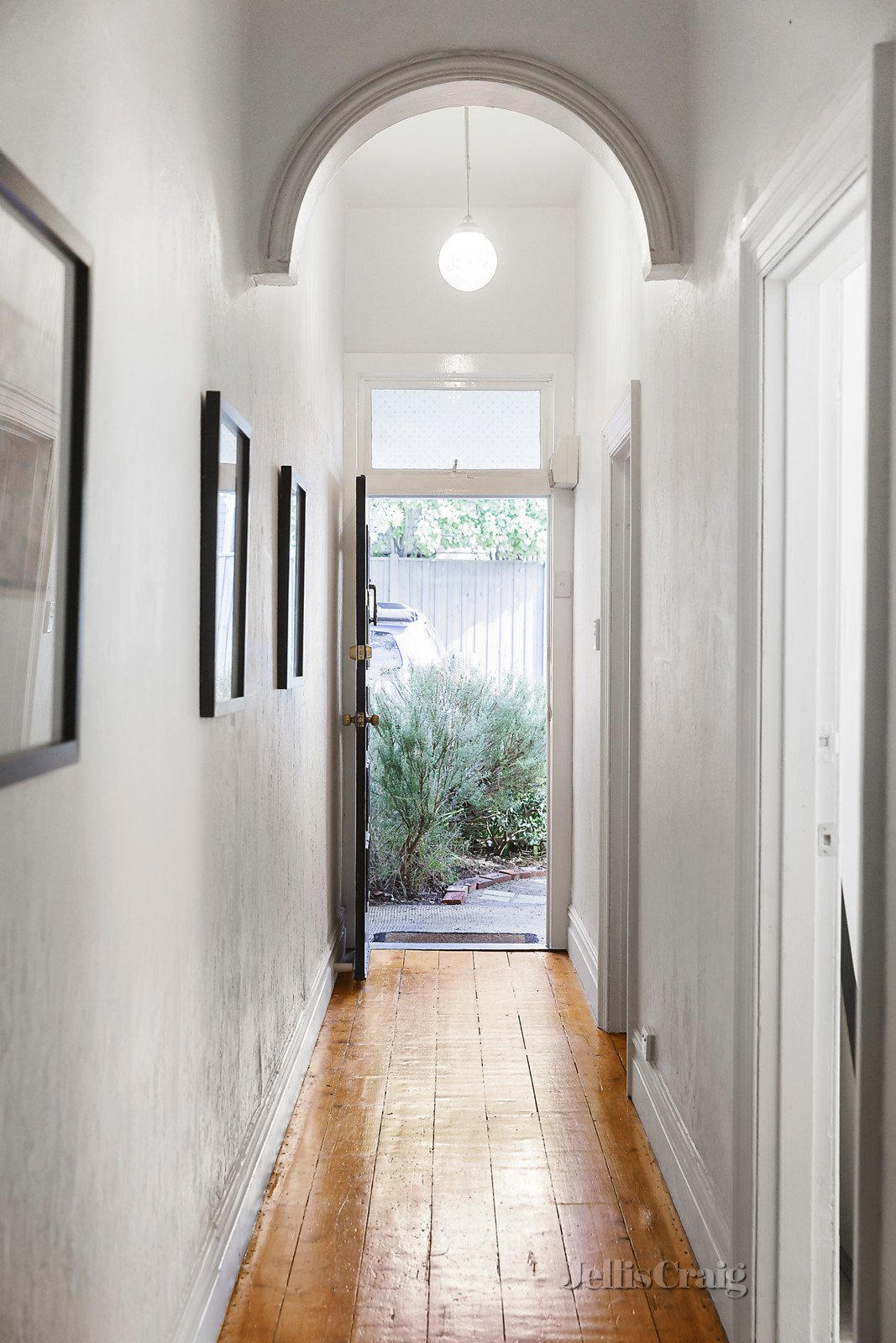 9 Raleigh Street, Malvern image 3