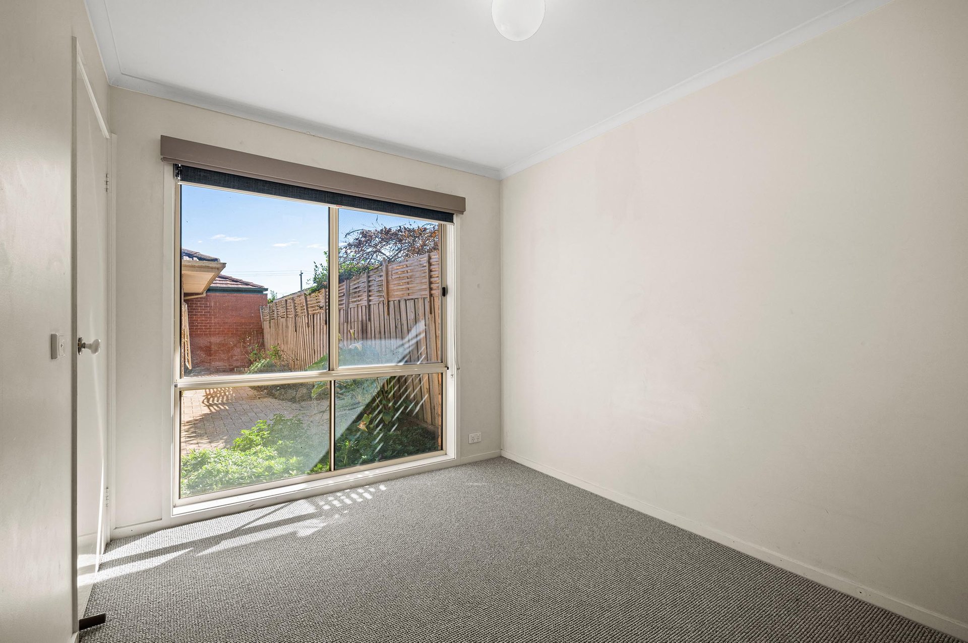 9 Ramble Crescent, Croydon image 9