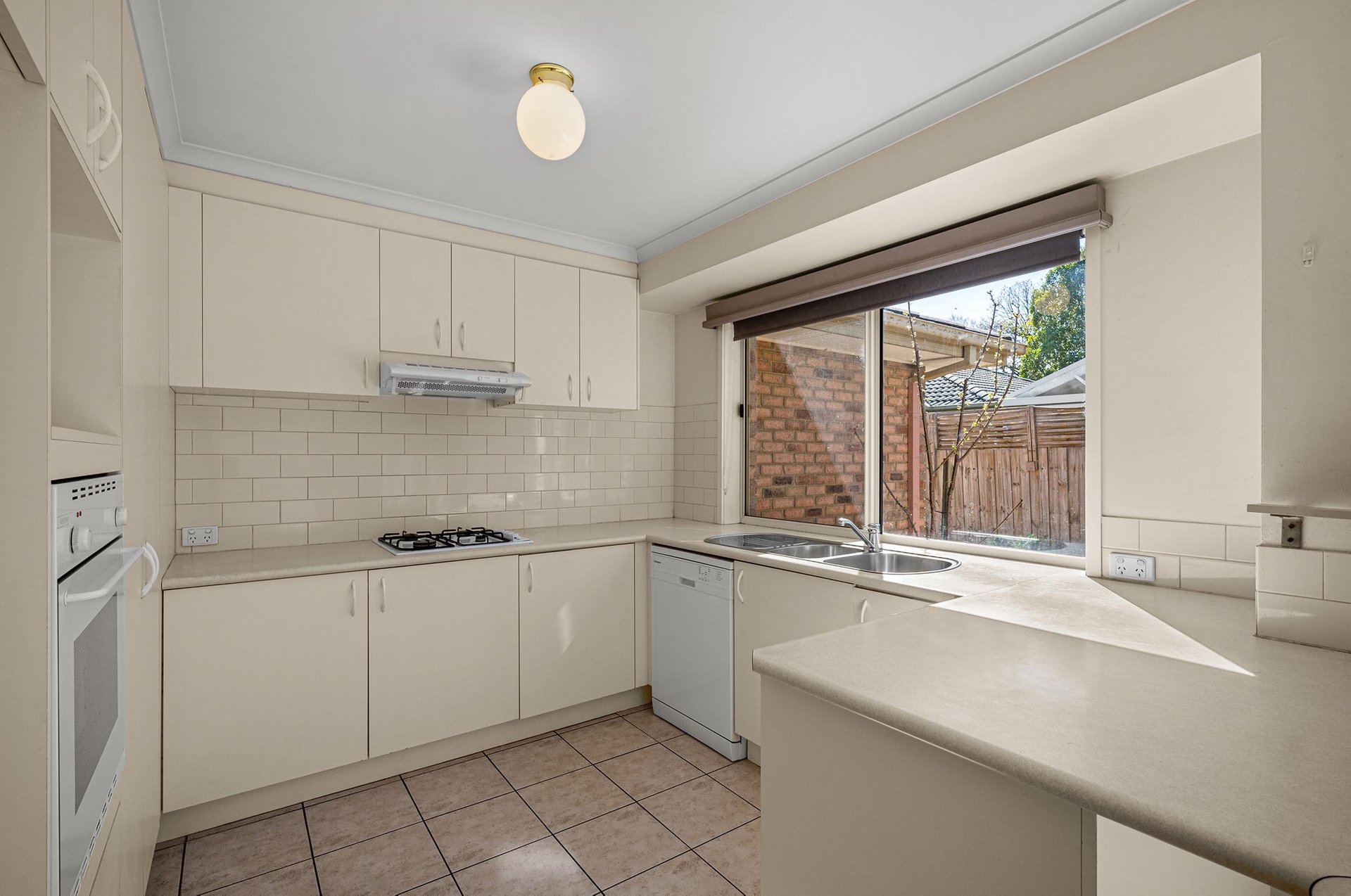 9 Ramble Crescent, Croydon image 5