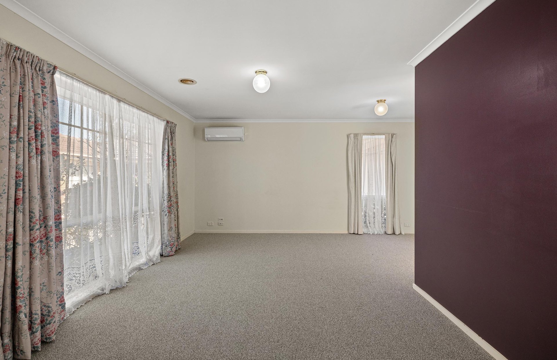 9 Ramble Crescent, Croydon image 2