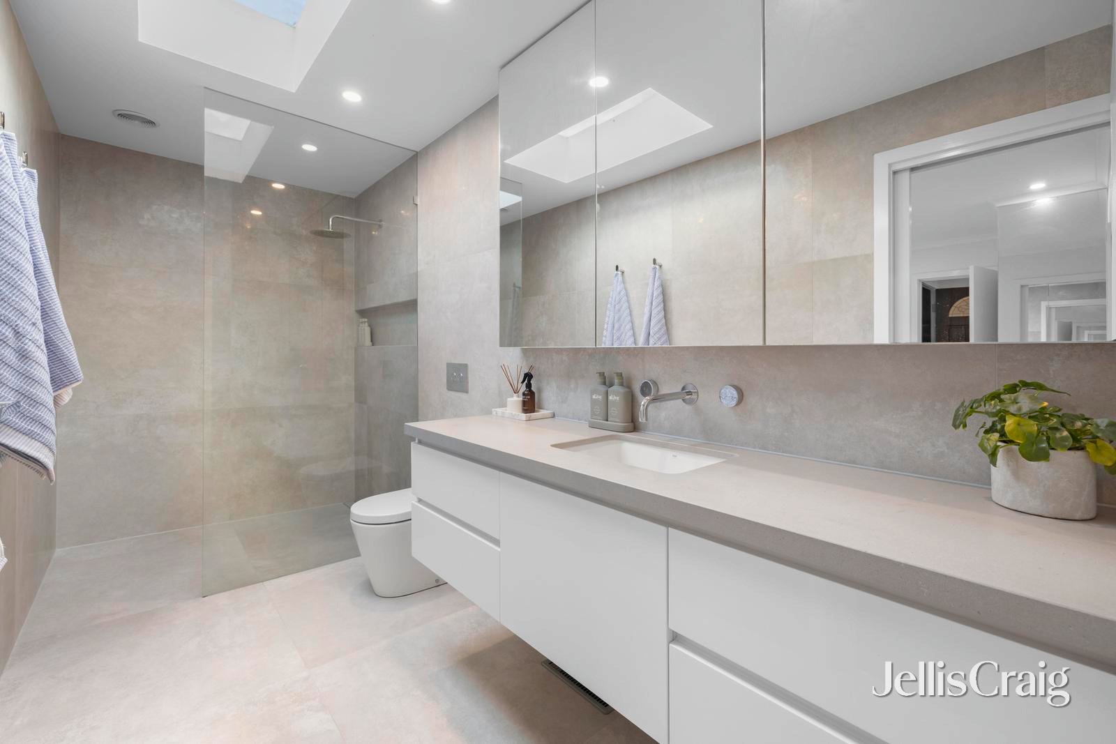 9 Renfrew Street, Blackburn&nbsp;North image 7