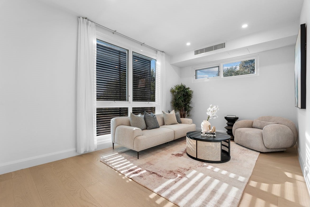 9 Renoir Avenue, Templestowe image 6