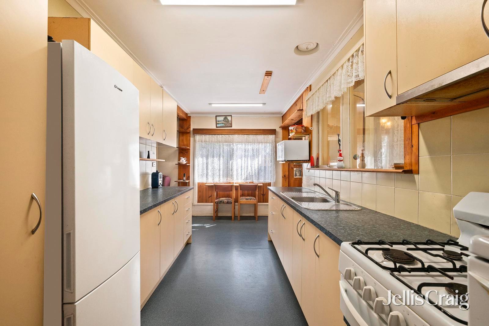 9 Ricky Court, Mooroolbark image 3