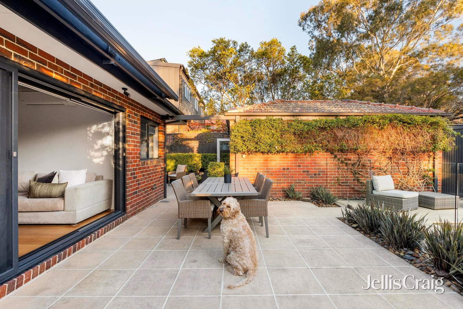 9 Robbins Street, Ivanhoe image 16