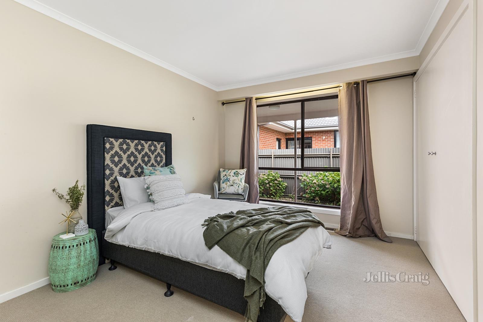 9 Rodney Drive, Woodend image 6