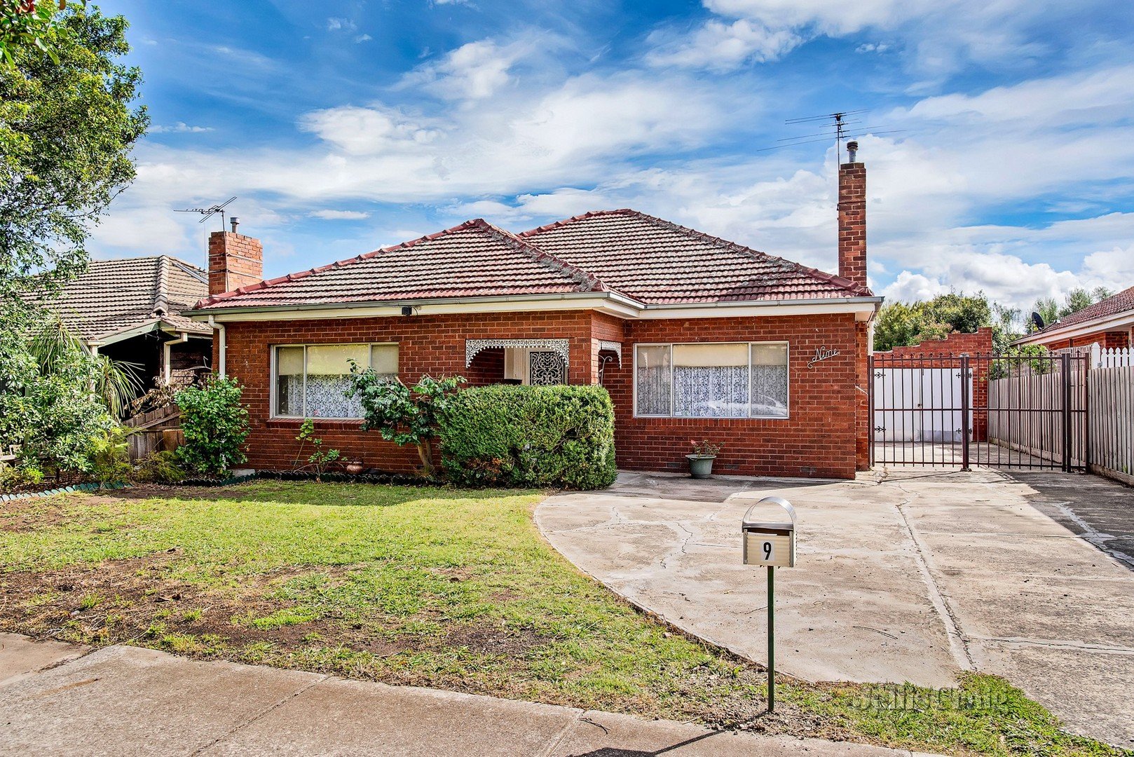 9 Ronald Street, Essendon North - Print Image 1