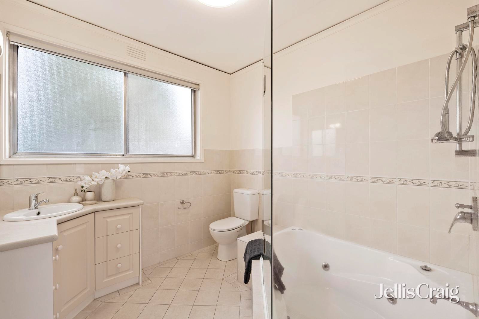 9 Rose Avenue, Bulleen image 9