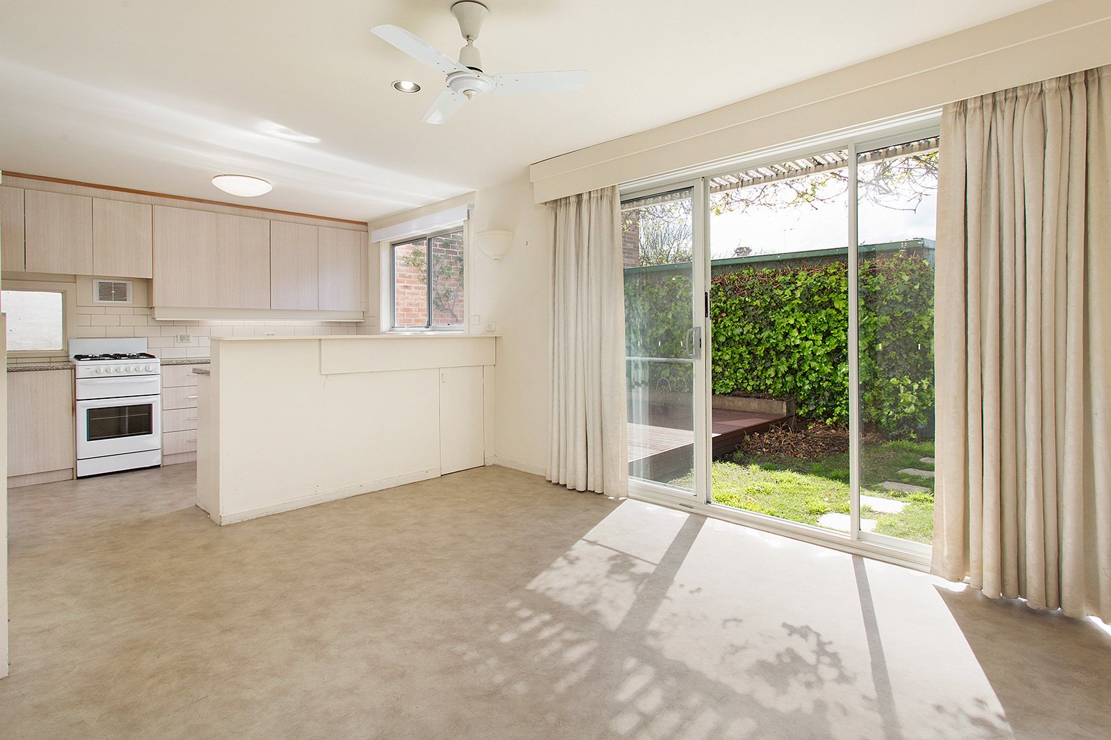 Property Gallery Thumbnail 4