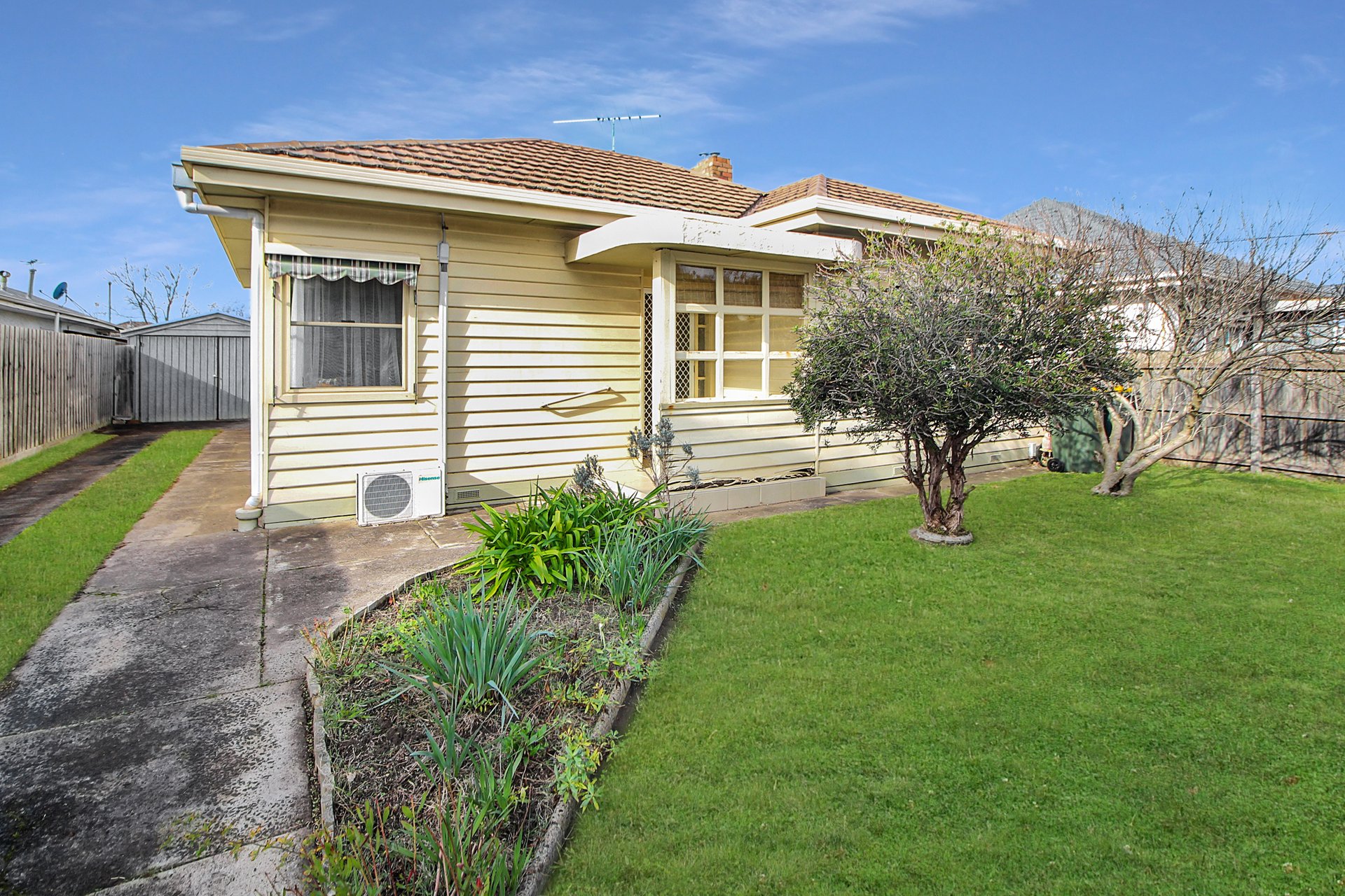 9 Rugby Street, Belmont image 1