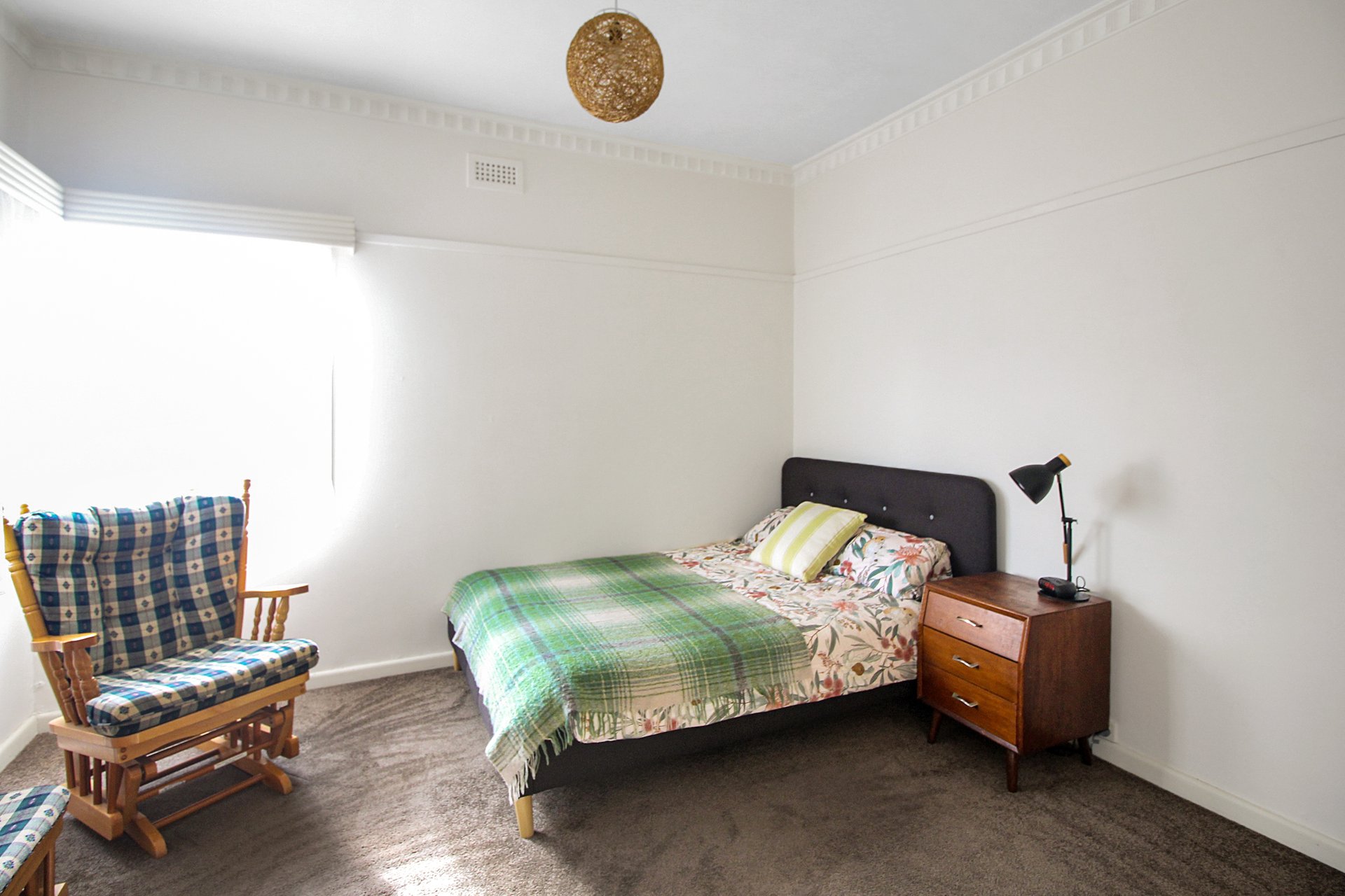 9 Rugby Street, Belmont image 6