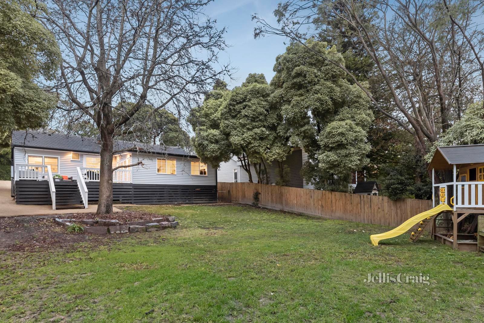 9 Ruthven Way, Ringwood East image 13