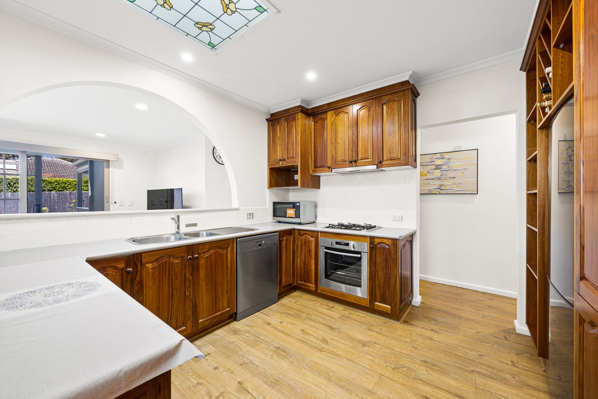 9 Samuel Road, Blackburn South image 5