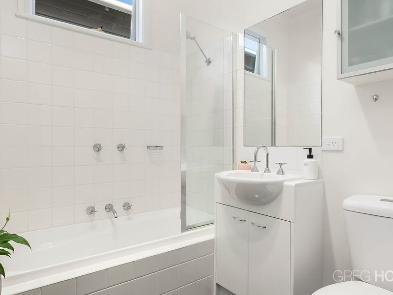 9 Severn Street, Yarraville image 7
