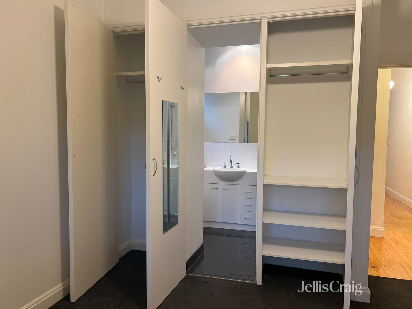 9 Severn Street, Yarraville image 10