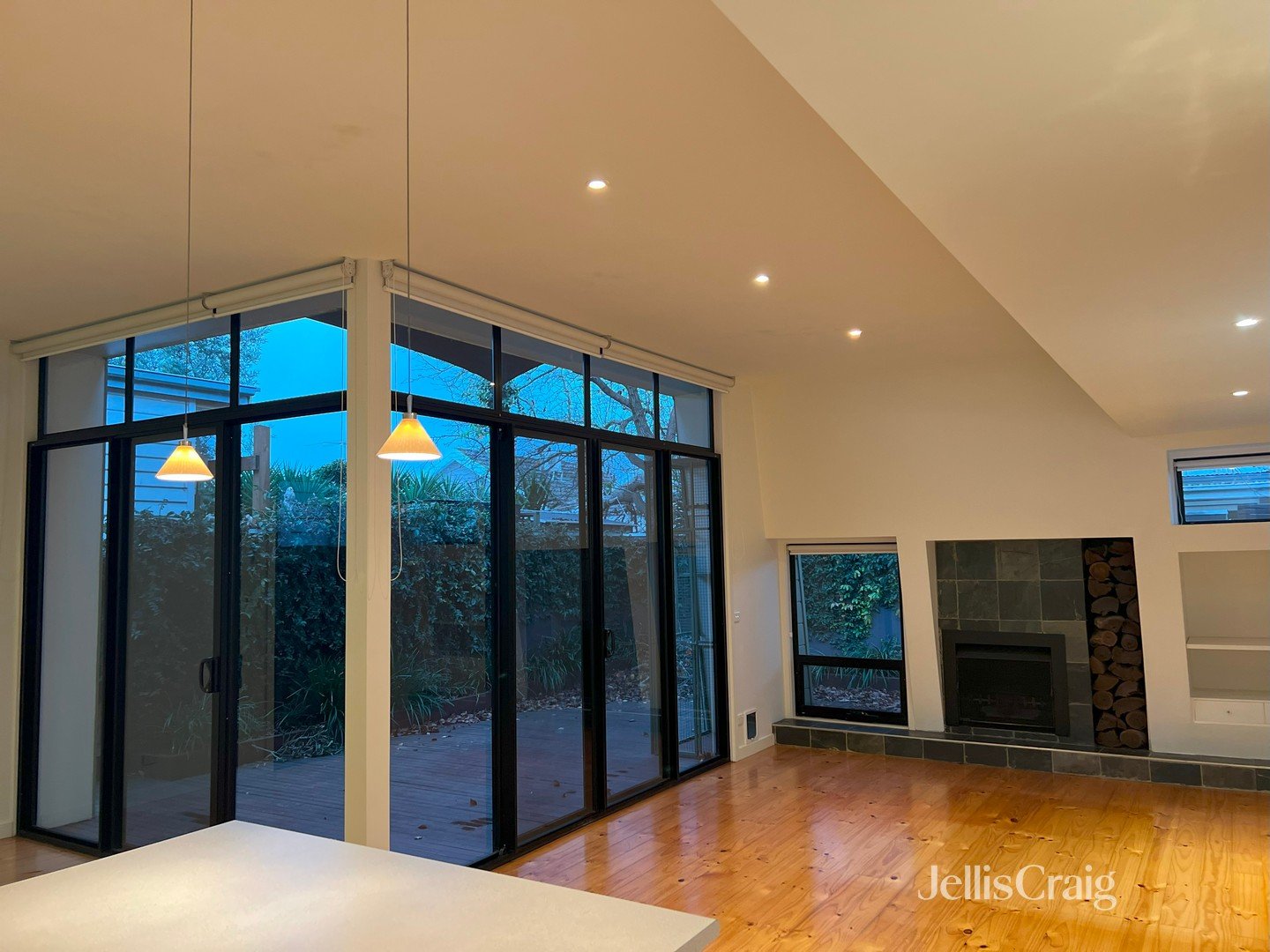 9 Severn Street, Yarraville image 3