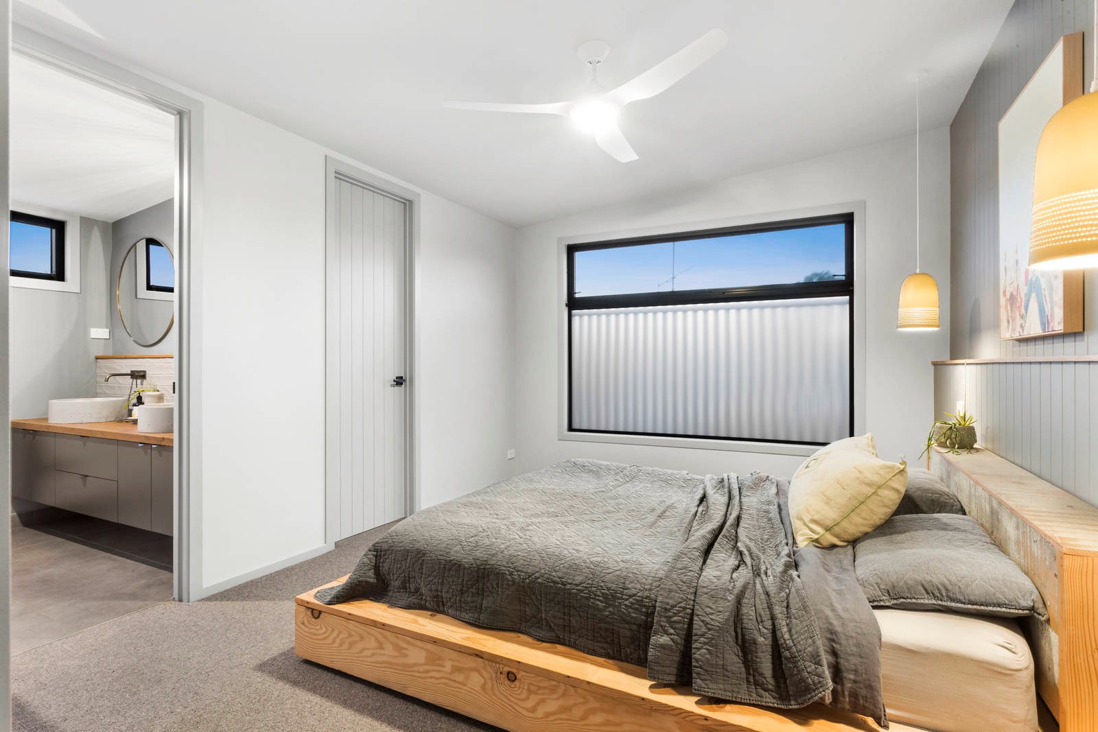 Property Gallery Thumbnail 9