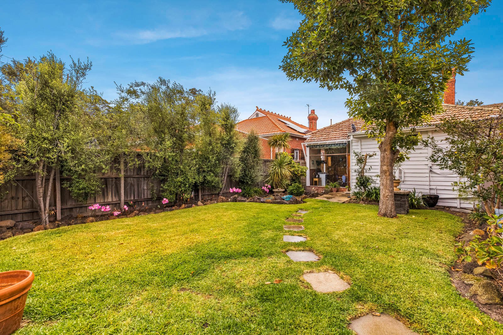 Property Gallery Thumbnail 7