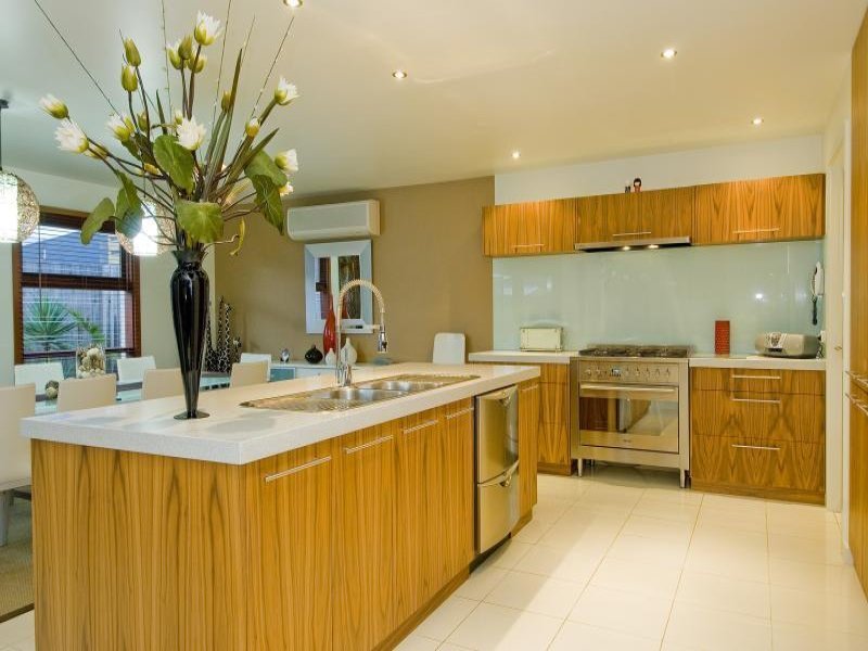 9 Shortland Way, Leopold image 2